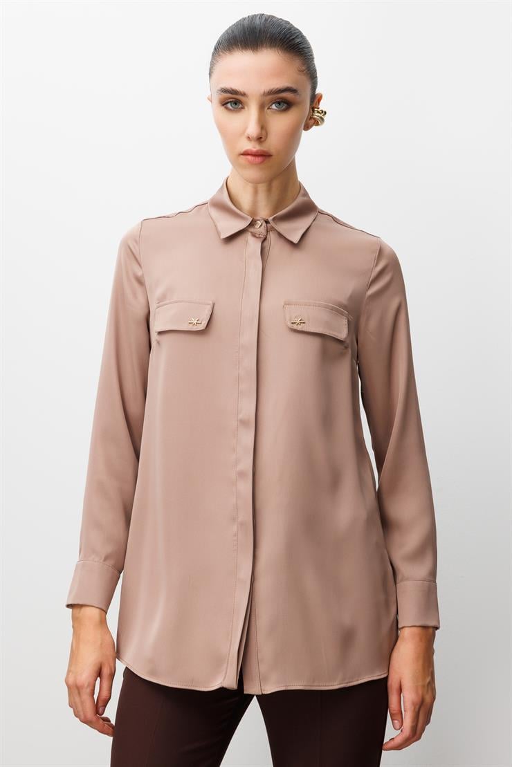 Modailgi  Cep Kapaklı Kolları Apoletli Saten Gömlek Camel