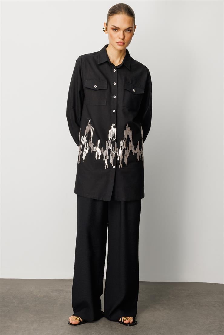 Modailgi  Cep Kapaklı Pul Nakış Detaylı Tunik Siyah