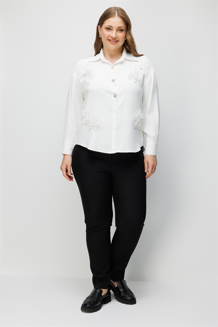 Modailgi  Çiçek Aplike Detaylı Oversize Gömlek Ekru