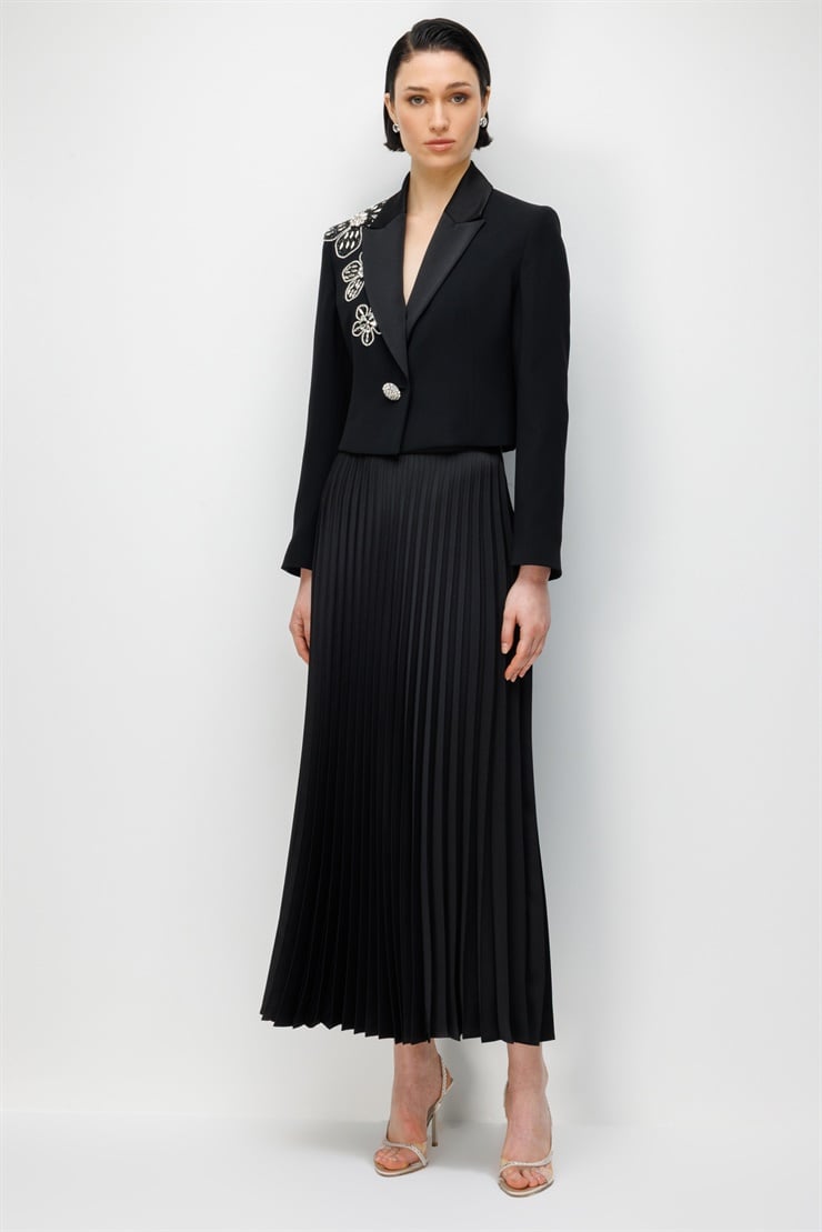 Modailgi  Çiçek Desen Taş Aksesuarlı Tek Düğme Krop Ceket - 35022 Siyah