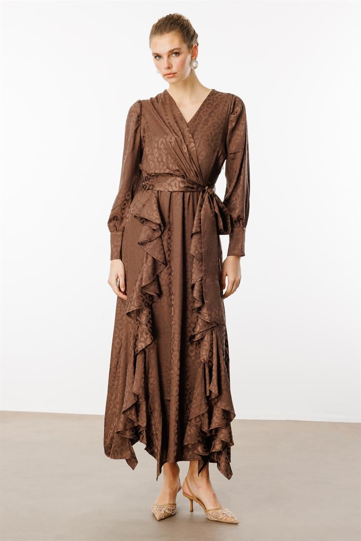 Modailgi  Çift Volanlı Jakar Desenli Kruvaze Elbise Kahve