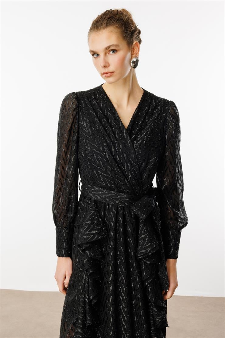 Modailgi  Çift Volanlı Simli Zikzak Desenli Kruvaze Elbise Siyah