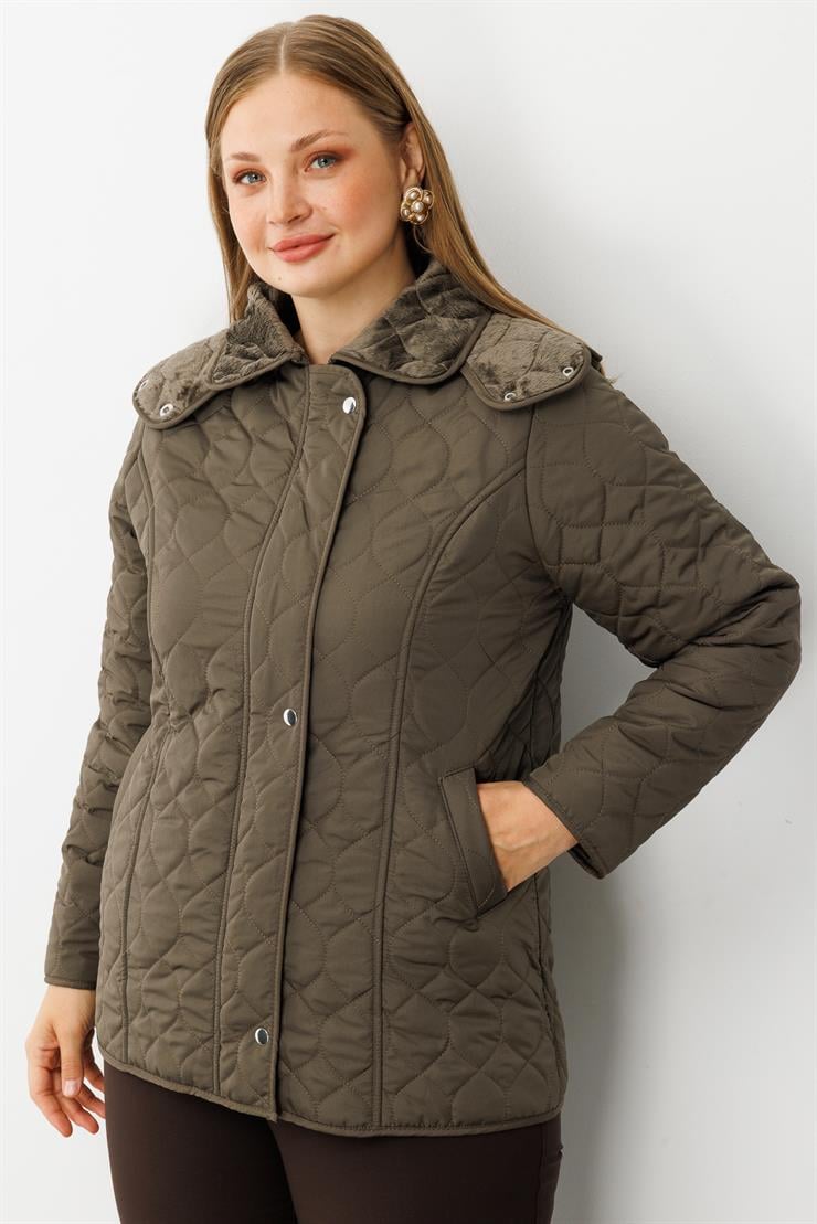 Modailgi  Çıtçıtlı Fermuarlı Soğan Desenli Kapüşonlu Kısa Kapitone Kaban Haki