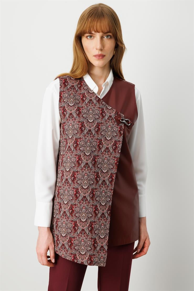 Modailgi  Deri Kumaş Garnili Klapa Kapamalı Asimetrik Jakar Yelek Bordo