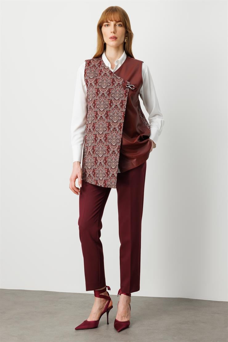 Modailgi  Deri Kumaş Garnili Klapa Kapamalı Asimetrik Jakar Yelek Bordo