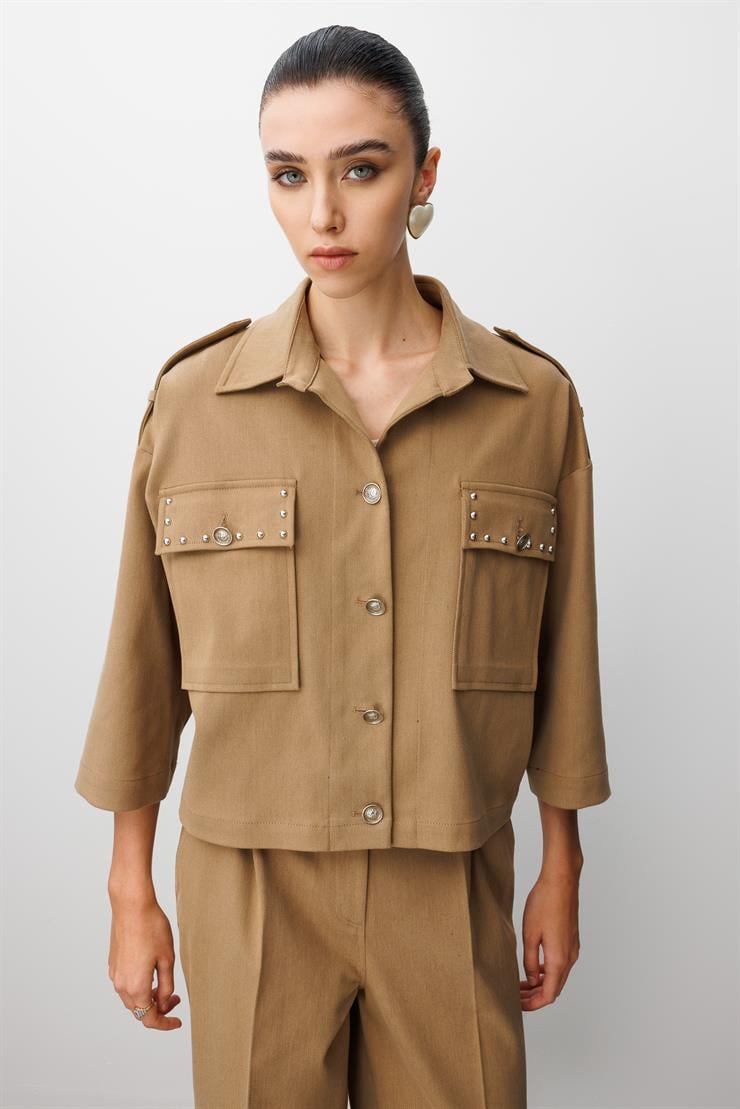 Modailgi  Düşük Omuz Apoletli Cepleri Trok Detaylı Kısa Oversize Ceket - 45013 Camel