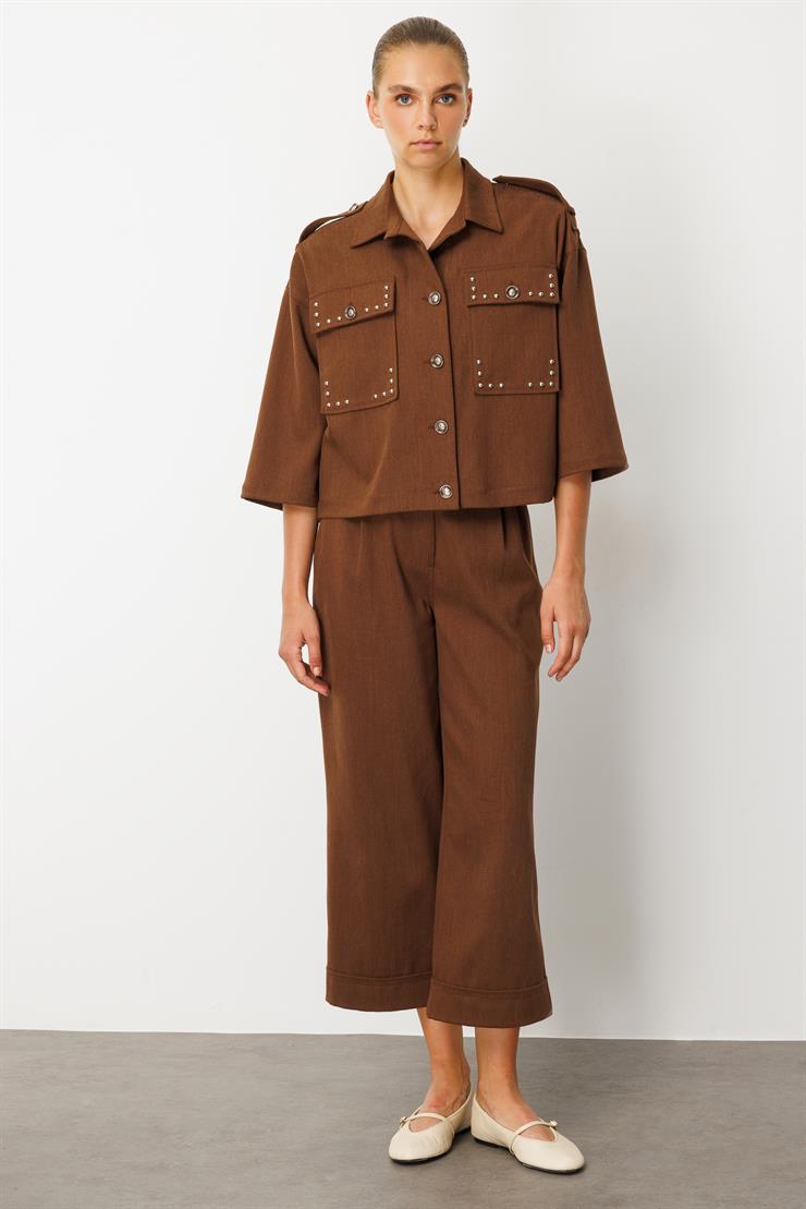 Modailgi  Düşük Omuz Apoletli Cepleri Trok Detaylı Kısa Oversize Ceket - 45013 Kahve