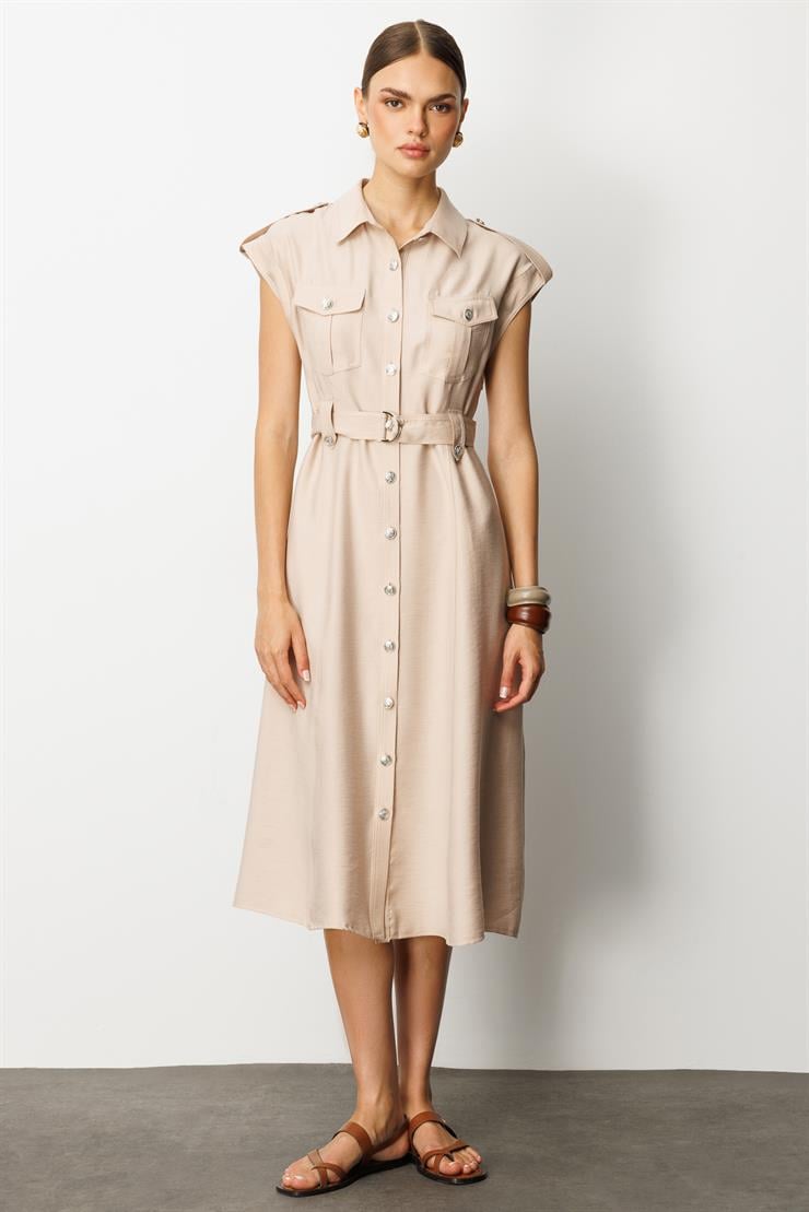 Modailgi  Düşük Omuzlu Apolet ve Kuşak Detaylı Düğme Kapamalı Midi Boy Elbise Bej