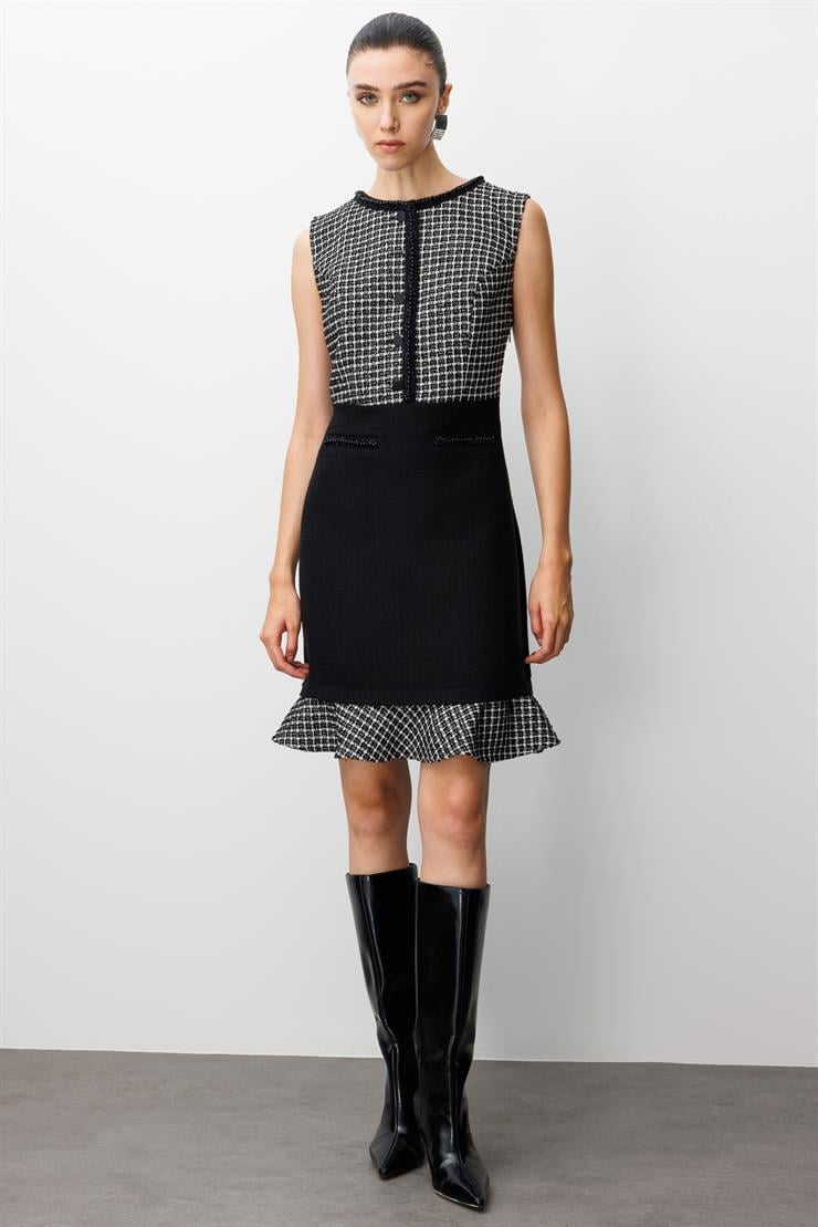 Modailgi  Düz Tuvit Kumaş Garnili İnci Detaylı Etek Ucu Volanlı Tuvit Elbise SİYAH-BEYAZ