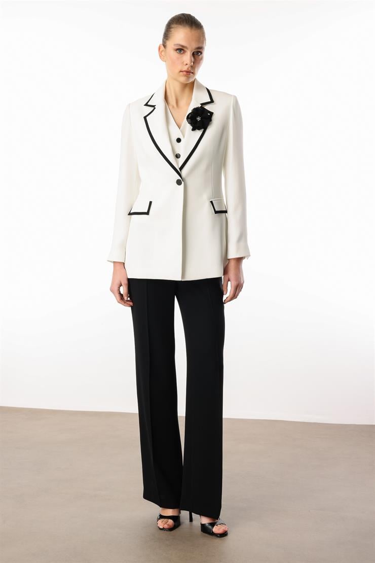 Modailgi  Enküstre Bant Detaylı Gül Broş Aksesuarlı Yelek Ceket - 40074 Ekru