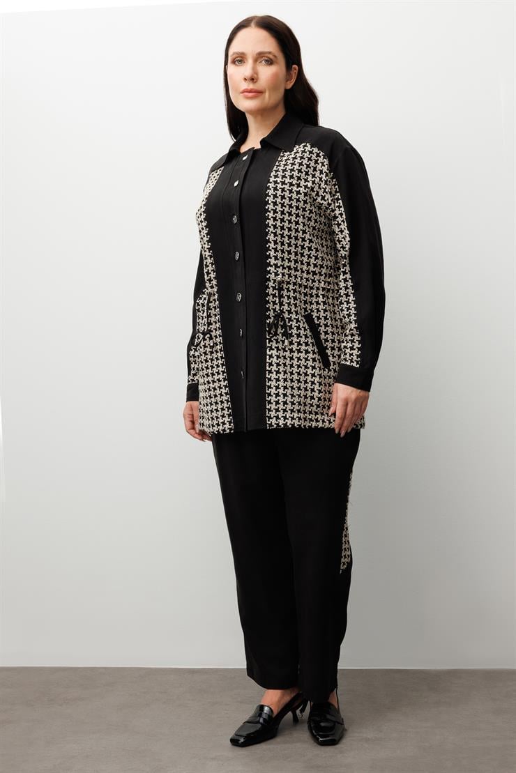 Modailgi  Erkek Yaka Beli Büzgülü Kazayağı Desen Nakışlı Kumaş Düğme Detaylı Tunik Siyah