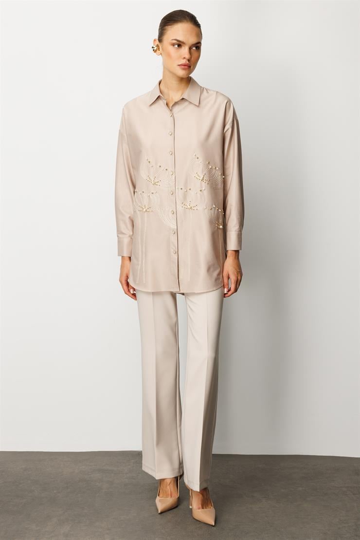 Modailgi  Etek Ucu Nakış Desenli İnci İşlemeli Rahat Kesim Gömlek Taş