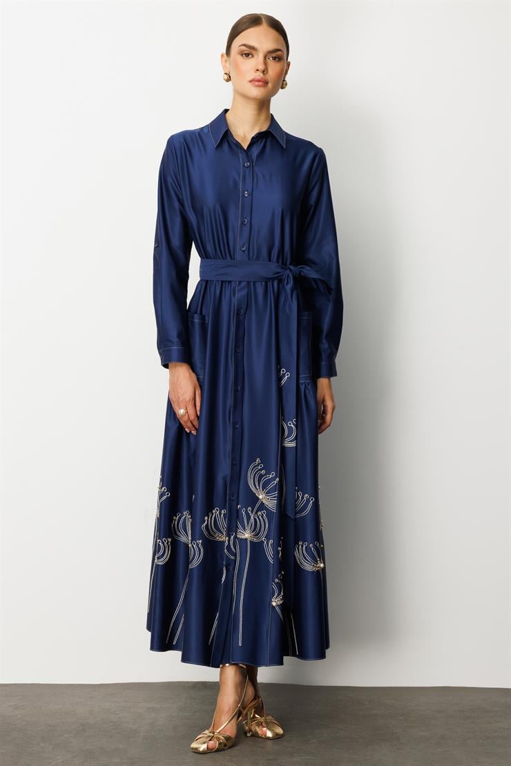 Modailgi  Etek Ucu Nakış ve İşlemeli Beli Lastikli Kuşaklı Safari Kol Uzun Elbise Lacivert