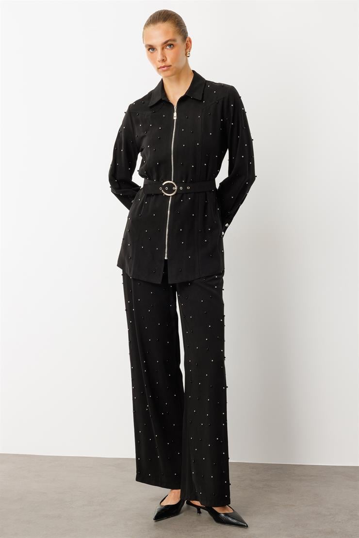 Modailgi  Fermuar Kapamalı İnci Detaylı Beli Kemerli Rahat Kesim Tunik - 40041 Siyah