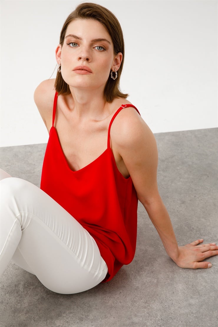 Modailgi  İp Askılı Atlet Kırmızı