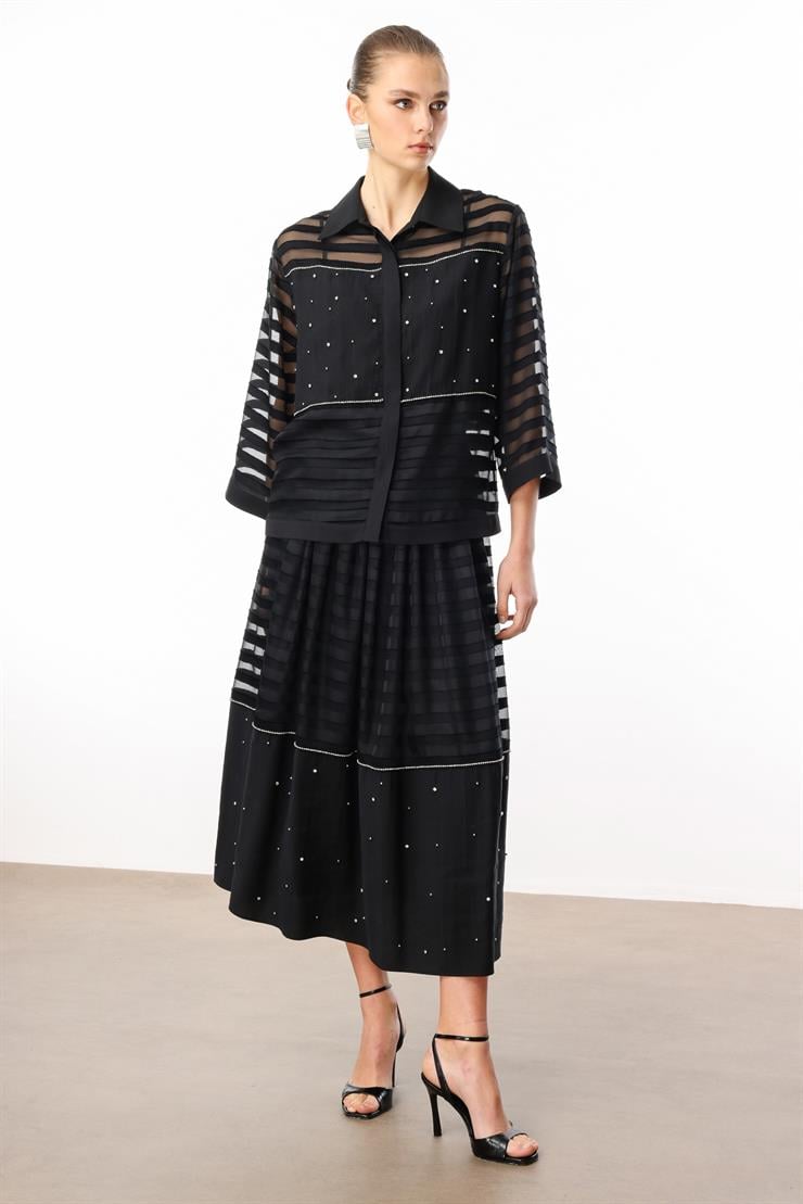 Modailgi  İşleme ve Şerit Aksesuarlı Kısa Gömlek Siyah