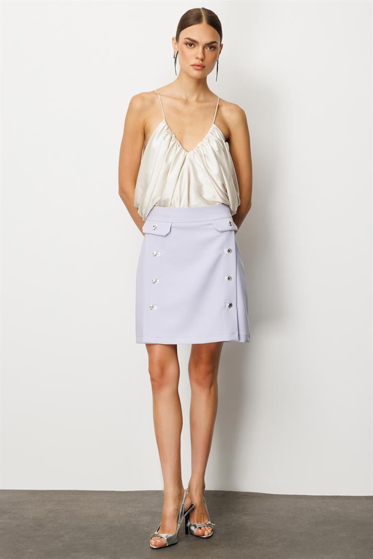 Modailgi  Kapak Detaylı Fleto ile Düğme Kapamalı Kısa Etek - 70024 Lila