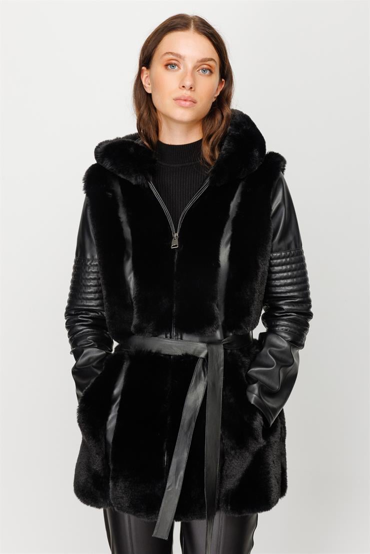 Modailgi  Kapüşonlu Kürk Detaylı Deri Kaban Siyah