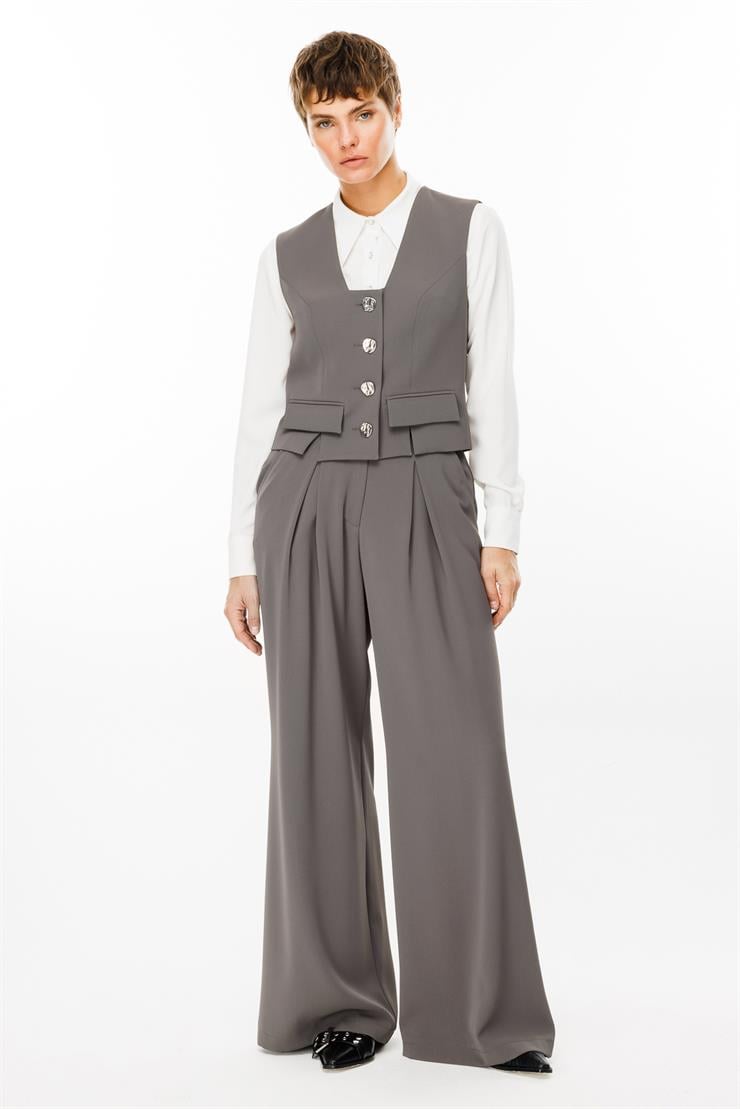 Modailgi  Kare Yaka Kapamalı Yırtmaç ve Kapak Detaylı Kısa Yelek - 4118 Gri