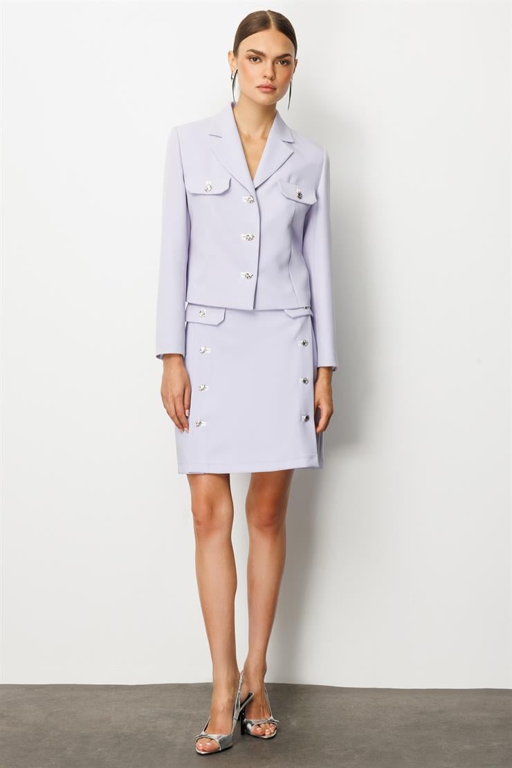 Modailgi  Kelebek Yaka Cep Detaylı Fleto ile Düğme Kapamalı Crop Ceket Lila