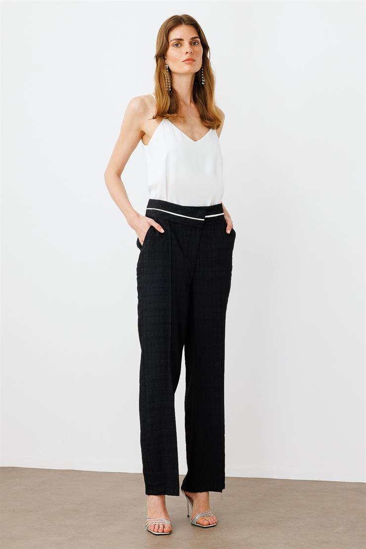 Modailgi  Kemeri Asimetrik ve Biye Detaylı Yan Cep Pantolon - 75205 Siyah