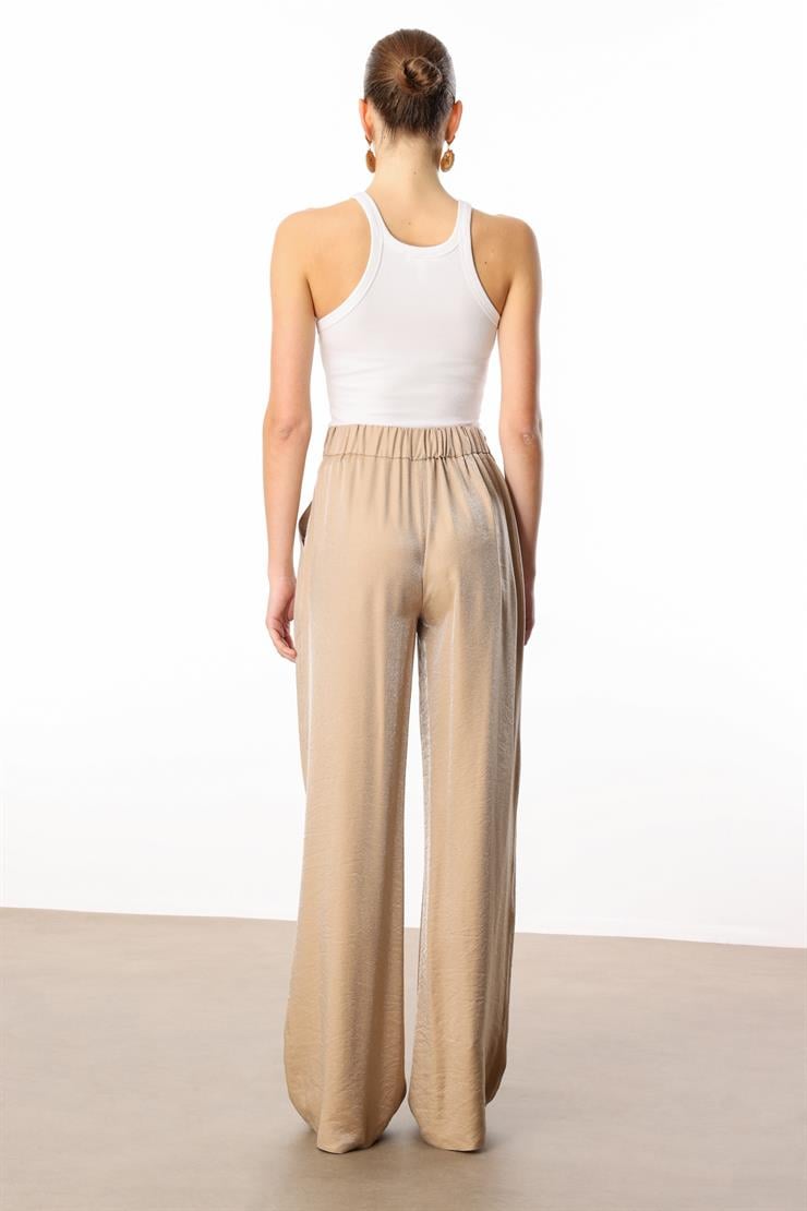 Modailgi  Kemeri Lastikli Beli Büzgülü Çakma Trok Detaylı Yandan Cepli Pantolon - 10047 Camel