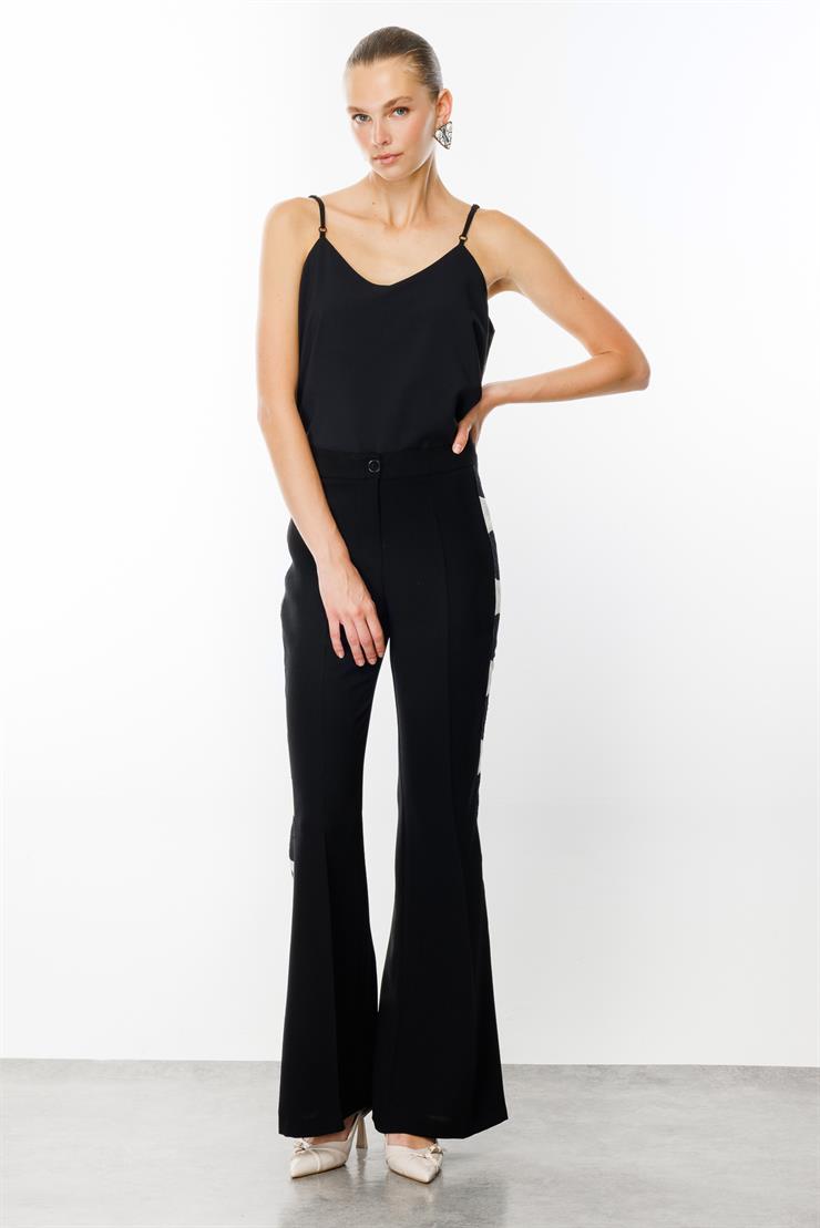 Modailgi  Kenarları Puantiye Desen Şeritli Pantolon - 7595,7596 Siyah