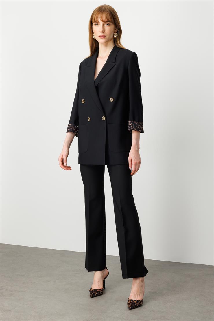 Modailgi  Kırlangıç Yaka Kruvaze Kapamalı Torba Cepli Leopar Astarlı Ceket Siyah