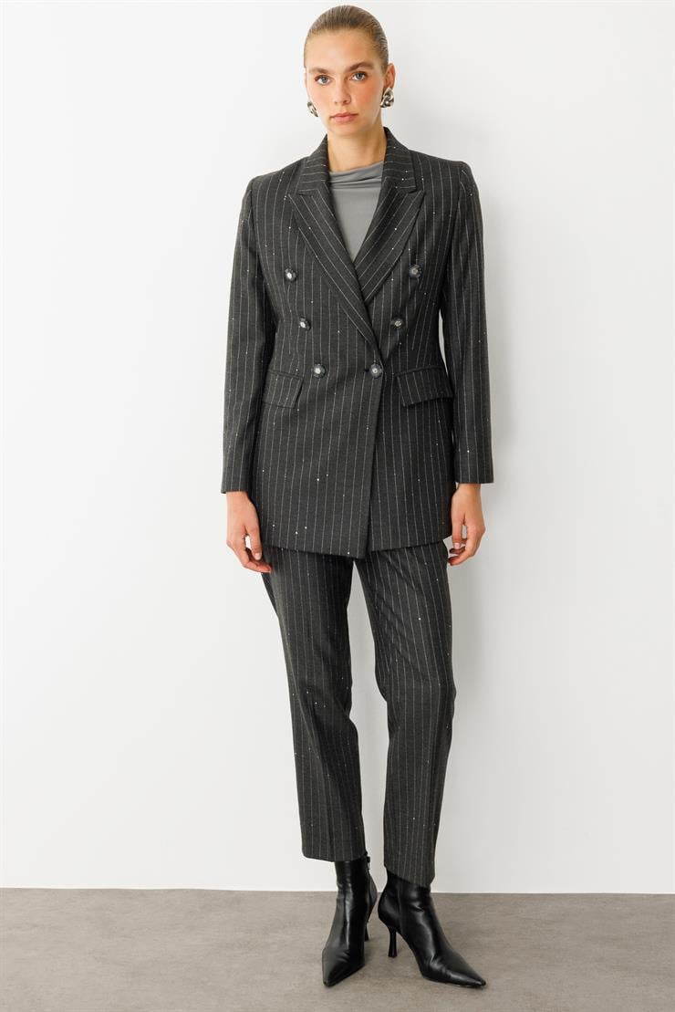 Modailgi  Kırlangıç Yaka Kruvaze Kapama Düğme Detaylı Astarlı Ceket - 45003 Siyah