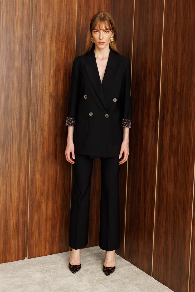 Modailgi  Kırlangıç Yaka Kruvaze Kapamalı Torba Cepli Leopar Astarlı Ceket Siyah