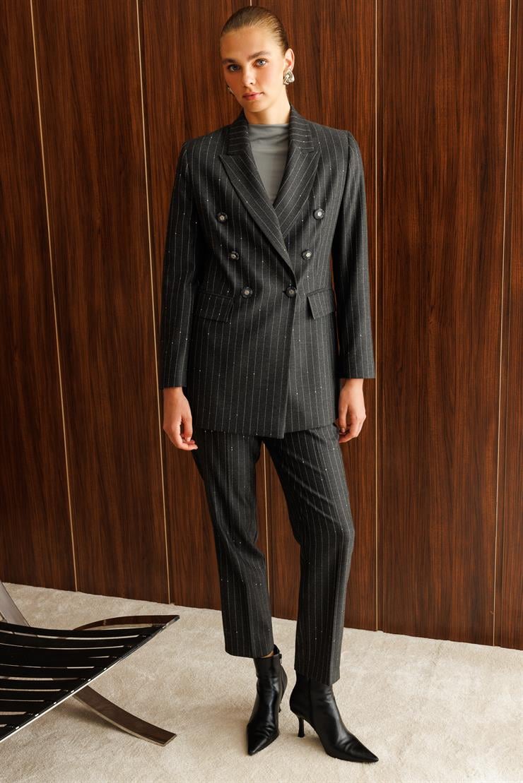 Modailgi  Kırlangıç Yaka Kruvaze Kapama Düğme Detaylı Astarlı Ceket - 45003 Siyah