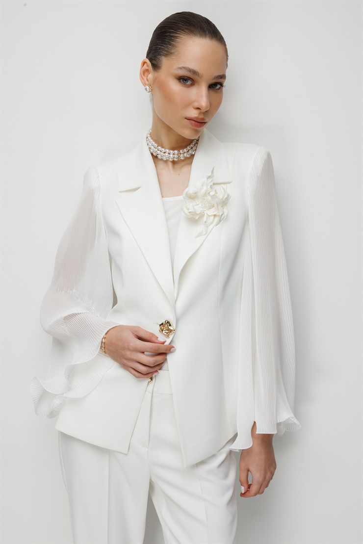 Modailgi  Kol Pliseli Yakası Çiçek Broşlu Tek Düğme Ceket - 45025 Ekru