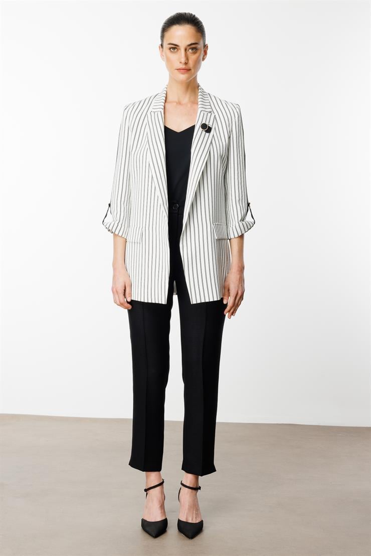 Modailgi  Kolları Apolet ve Şerit Detaylı İnce Astarlı Çizgili Ceket Siyah