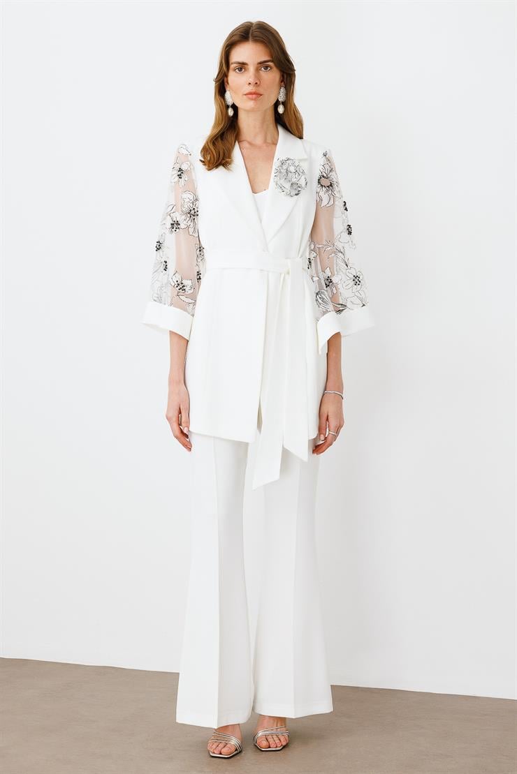 Modailgi  Kolları Evaze Çiçek Desenli Taş İşlemeli Uzun Ceket Ekru