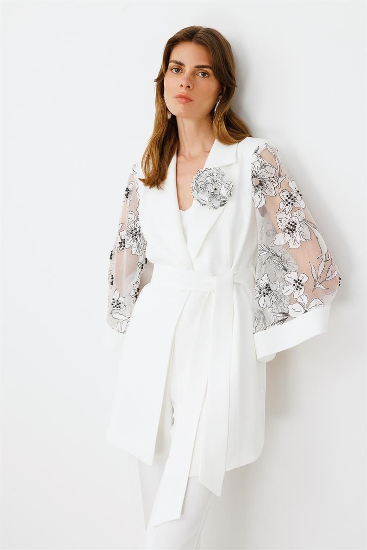 Modailgi  Kolları Evaze Çiçek Desenli Taş İşlemeli Uzun Ceket Ekru