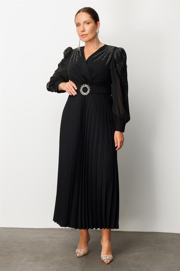 Modailgi  Kolları Omuzları Taşlı Beli Kemerli Piliseli Uzun Elbise Siyah