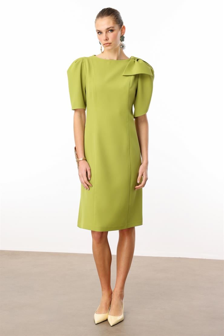 Modailgi  Kolları Pile Fiyonk Anvelop Detaylı Fermuar Kapamalı Kısa Elbise Asit