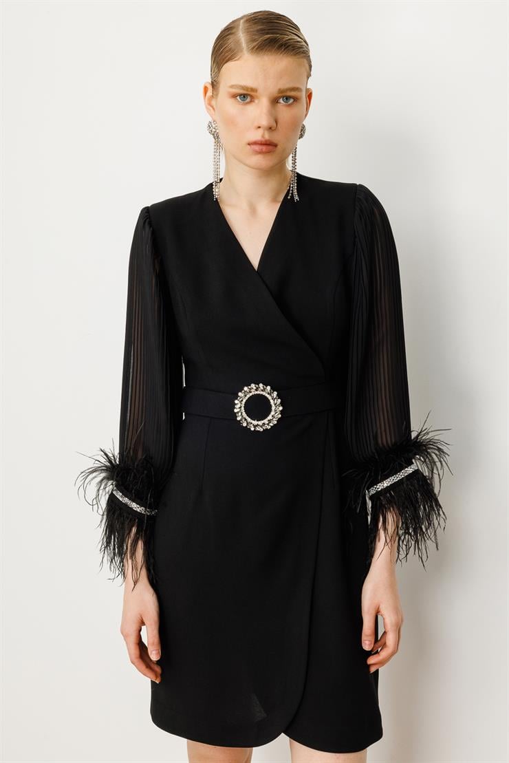 Modailgi  Kolları Pliseli Manşeti Otrişli Kısa Elbise Siyah