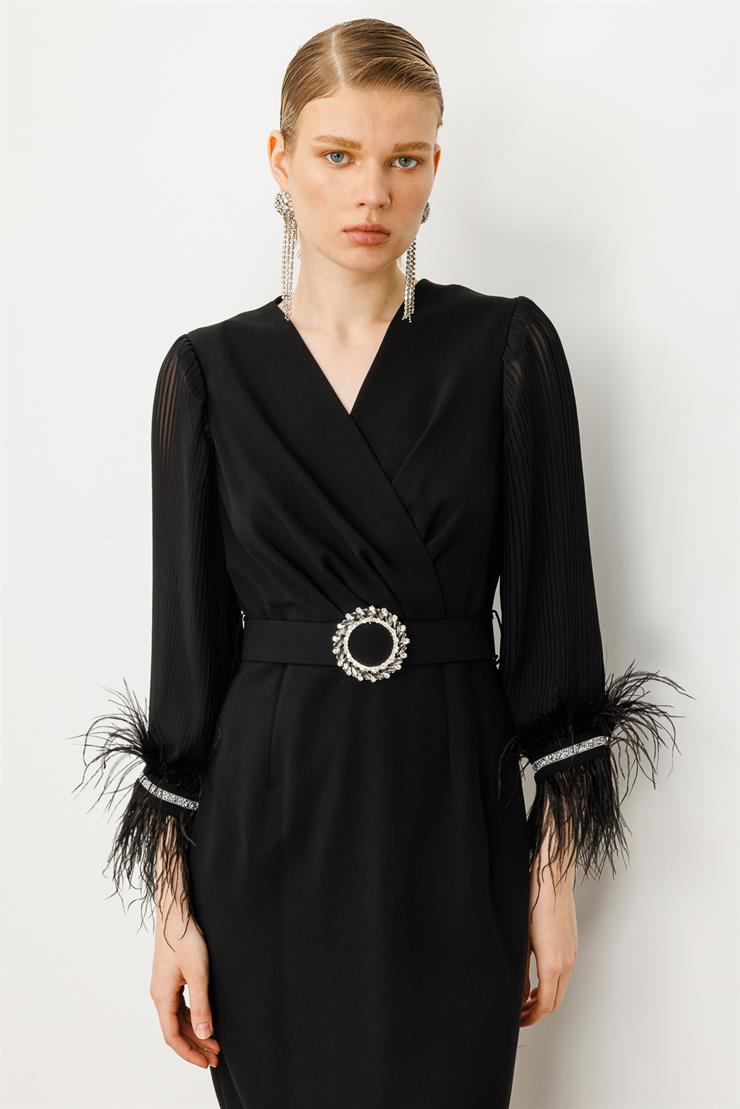 Modailgi  Kolları Pliseli Manşeti Otrişli Uzun Elbise Siyah