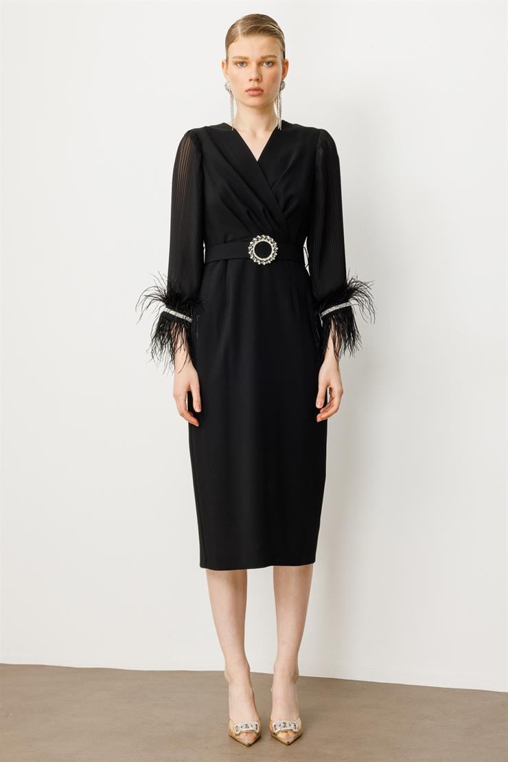 Modailgi  Kolları Pliseli Manşeti Otrişli Uzun Elbise Siyah