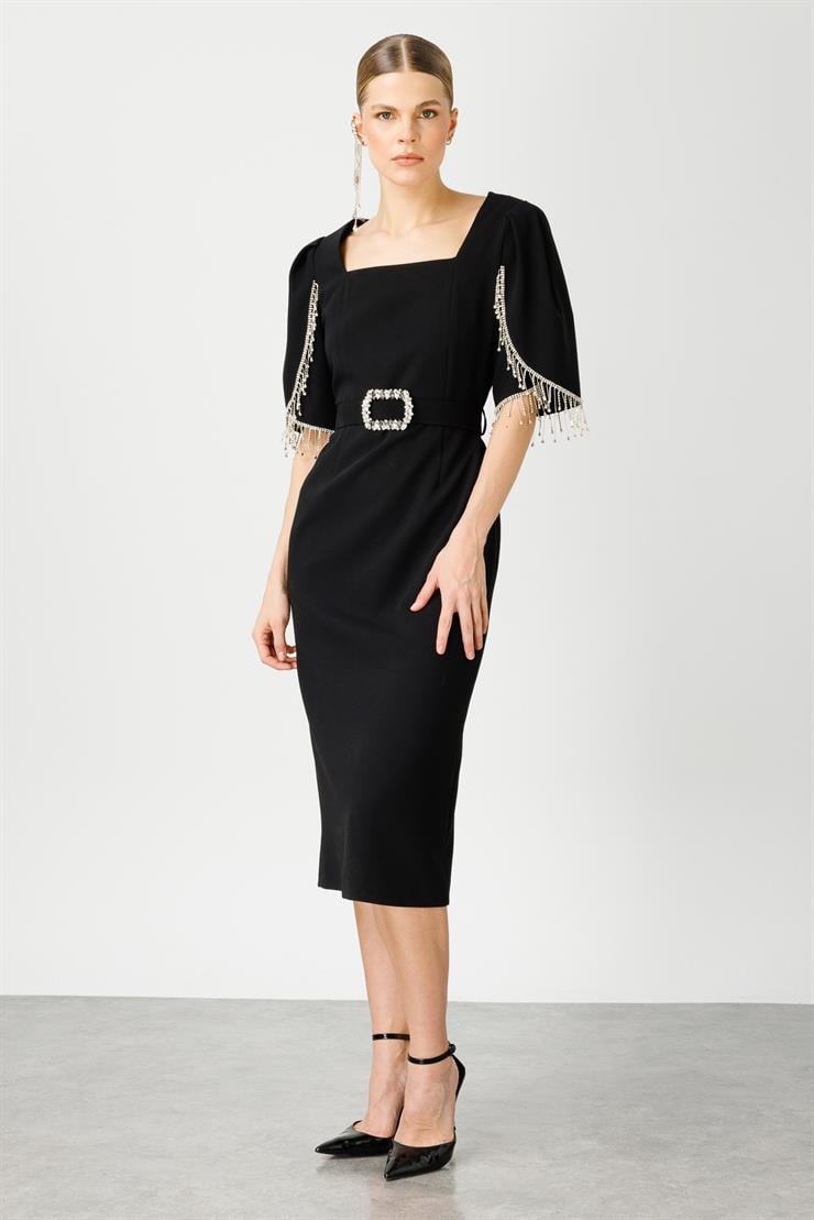 Modailgi  -*Kolları Şerit Aksesuarlı Elbise Siyah