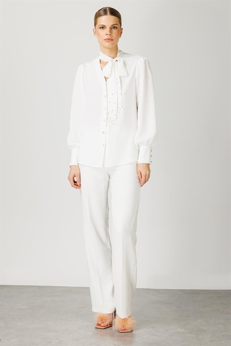 Modailgi  Kravat Yakalı İnci Detaylı Gömlek Ekru