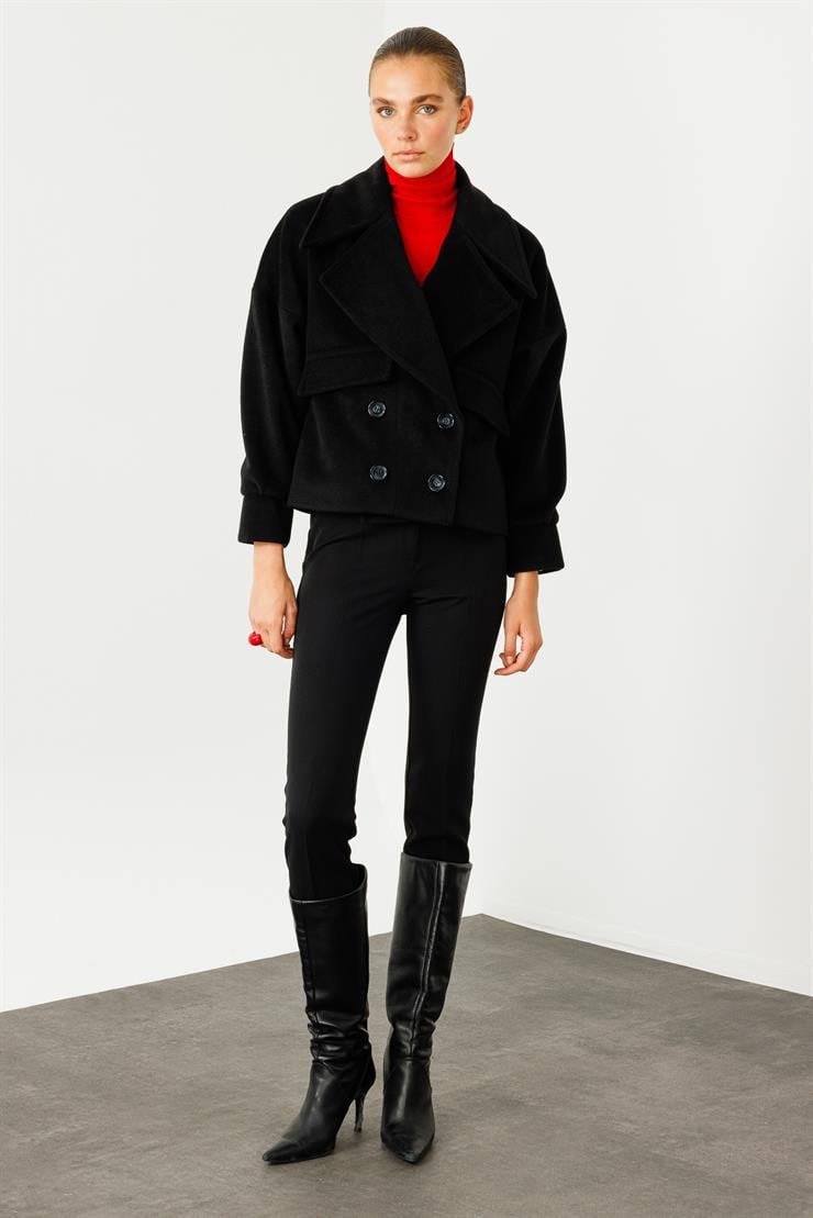 Modailgi  Kruvaze Dört Düğmeli Kısa Kaşe Kaban Siyah