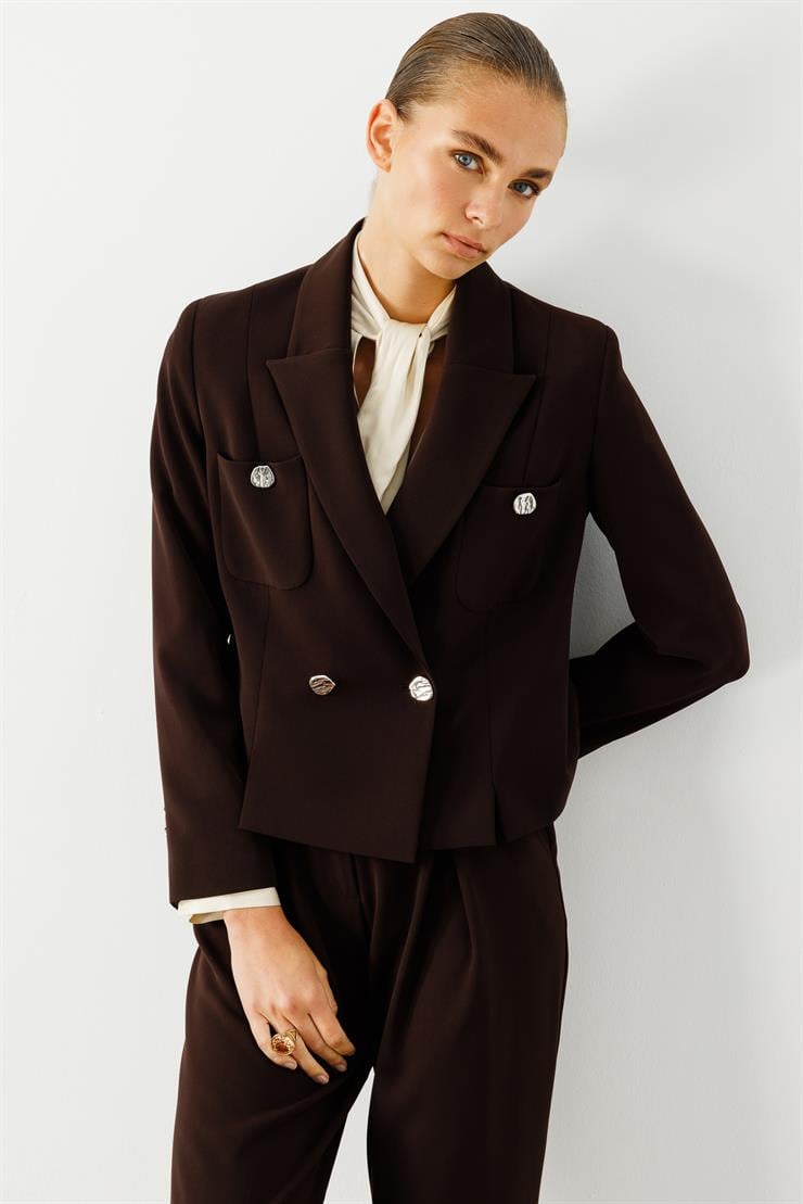 Modailgi  Kruvaze Kapamalı Torba Cepli Yırtmaçlı Kısa Ceket Kahve