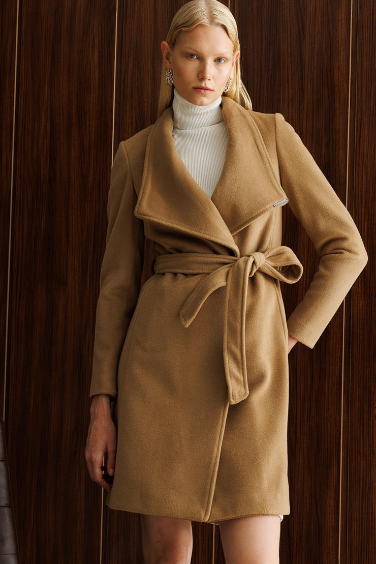 Modailgi  Kruvaze Kapamalı Yandan Kuşaklı Devrik Yaka Kaban Camel