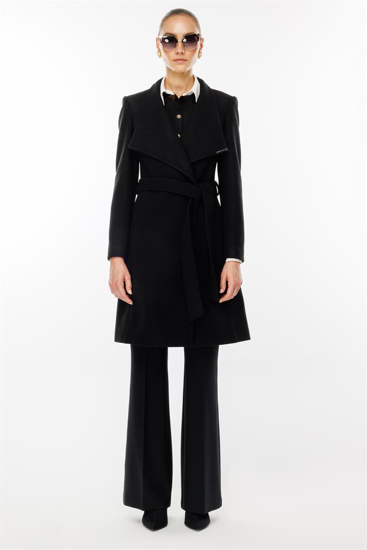 Modailgi  Kruvaze Kapamalı Yandan Kuşaklı Devrik Yaka Kaban Siyah