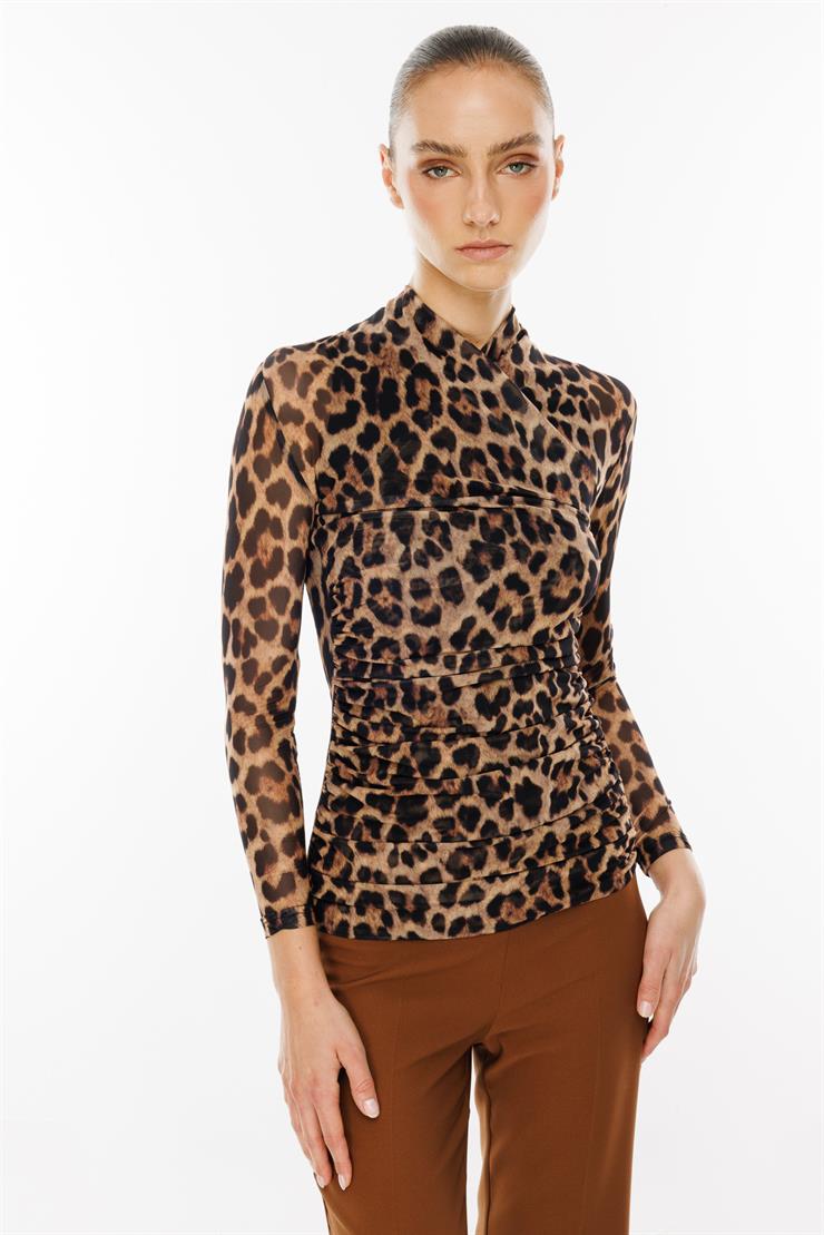 Modailgi  Kruvaze Yakalı Büzgü Detaylı Leopar Desen Bluz Vizon