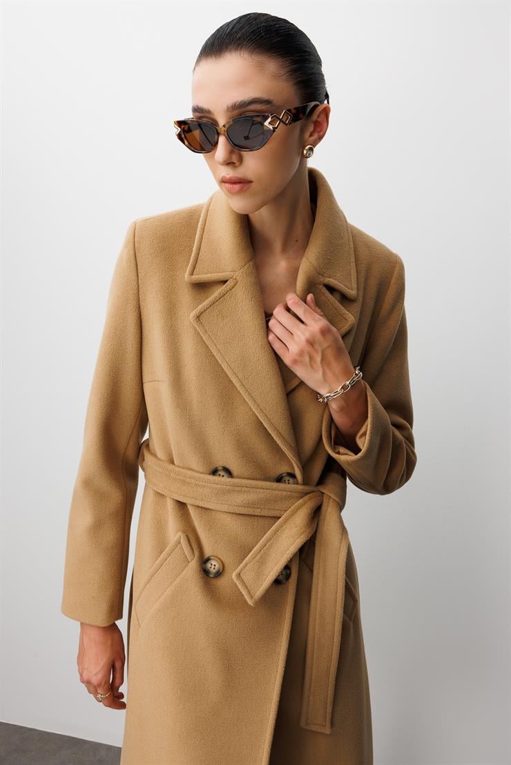 Modailgi  Kuşaklı Kruvaze Dört Düğmeli Kaban Camel