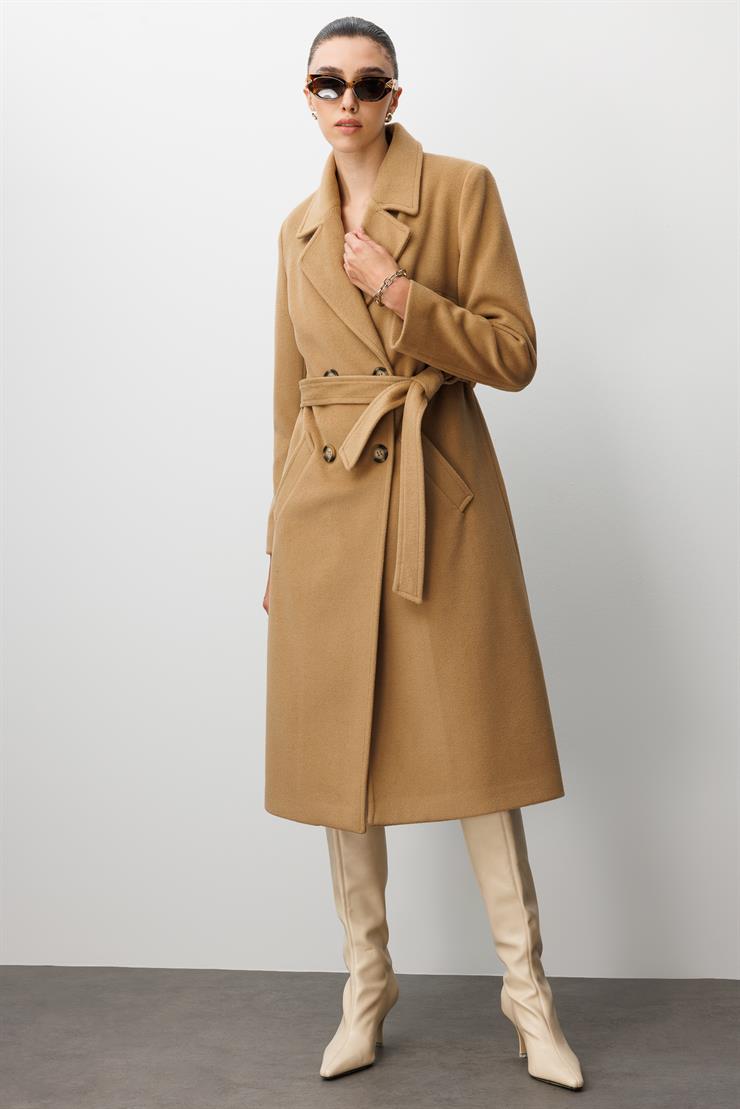 Modailgi  Kuşaklı Kruvaze Dört Düğmeli Kaban Camel