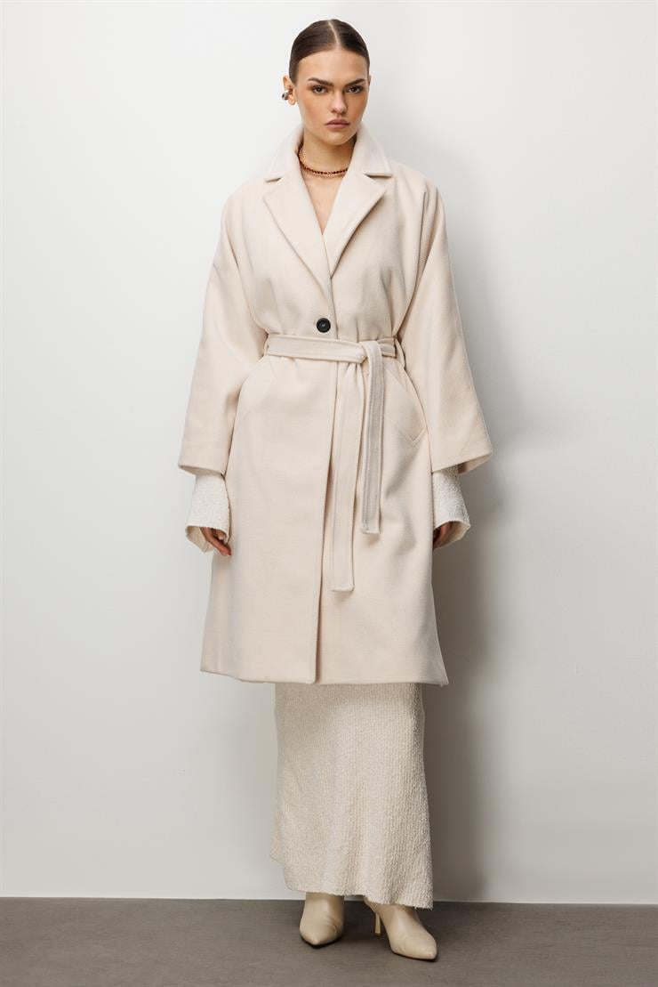 Modailgi  Kuşaklı Tek Düğmeli Diyagonal Çizgili Kaşe Kaban Bej